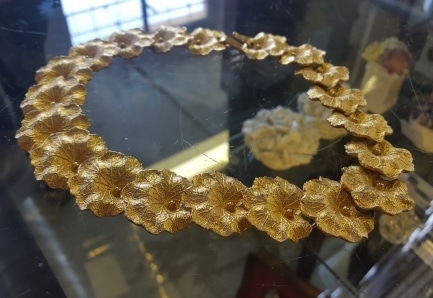 necklace made of large gold leaves