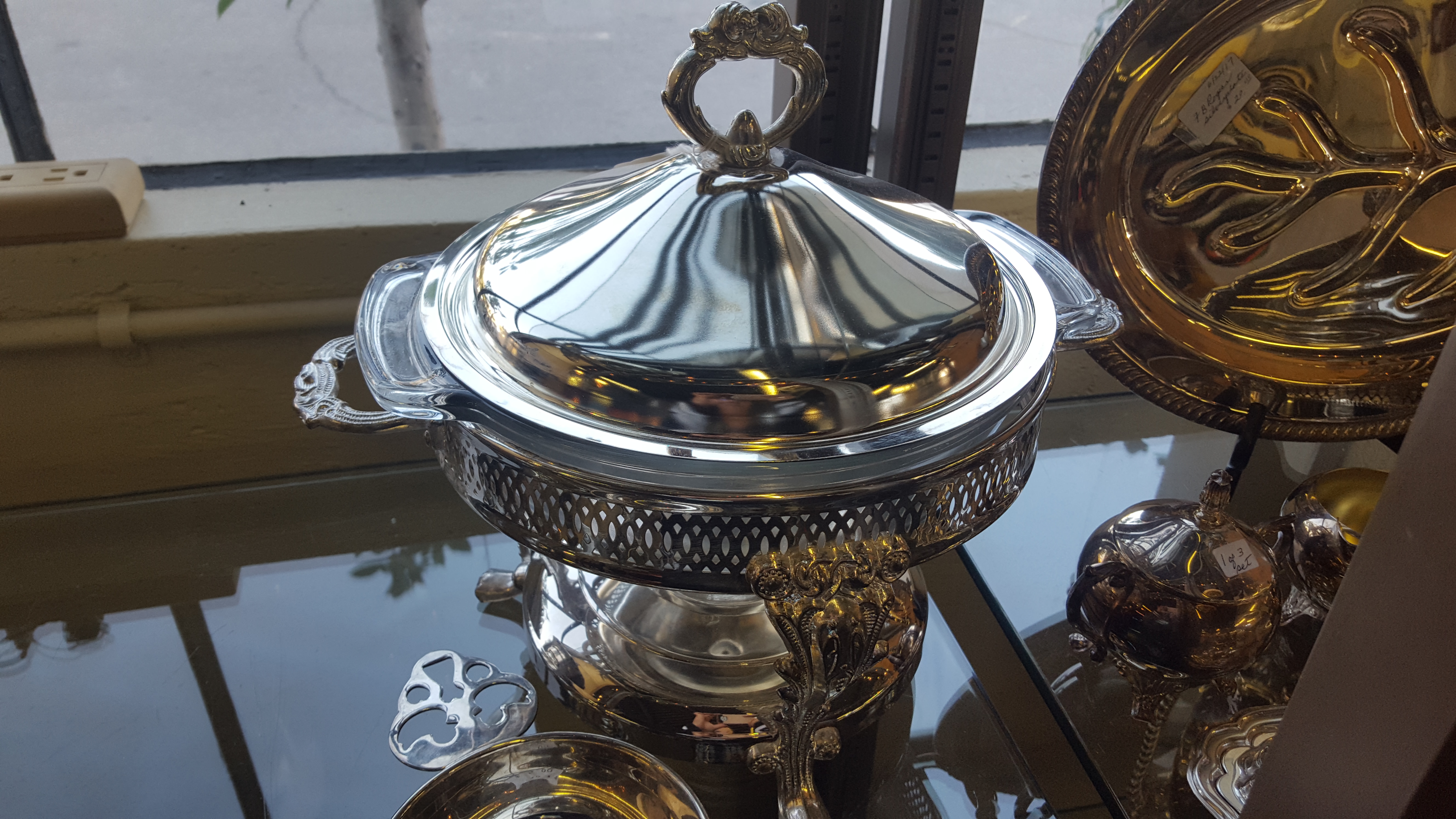 silver platter server with lid