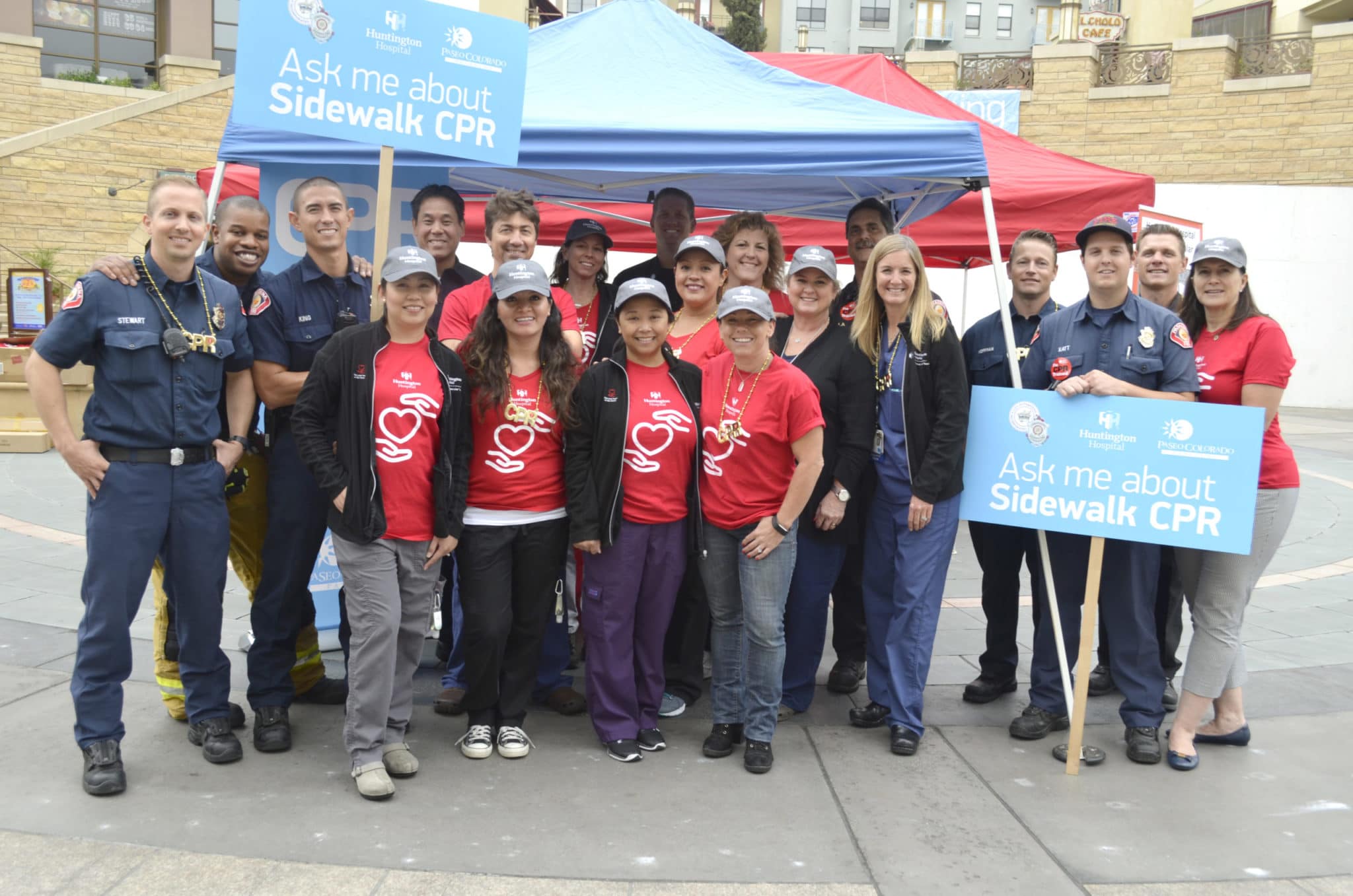 Huntington Hospital and Pasadena Fire Department Offer Sidewalk CPR Training