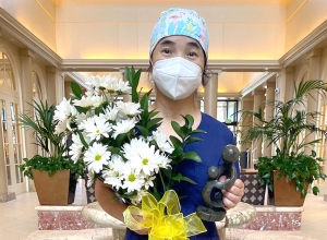 Congratulations to March DAISY award winner, Hui Juan Qin (Lily), RN