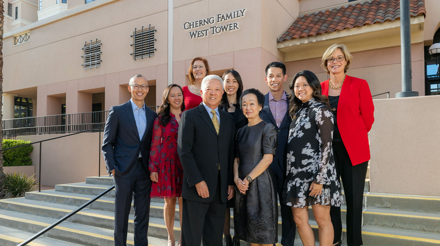 Andrew and Peggy Cherng make $25 million gift to Huntington Hospital