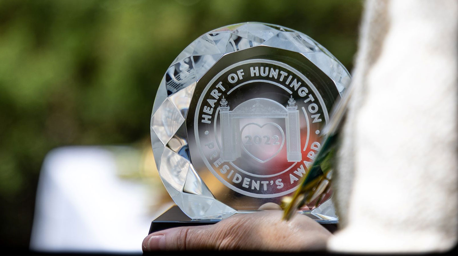 Huntington Health Presents Heart of Huntington Award