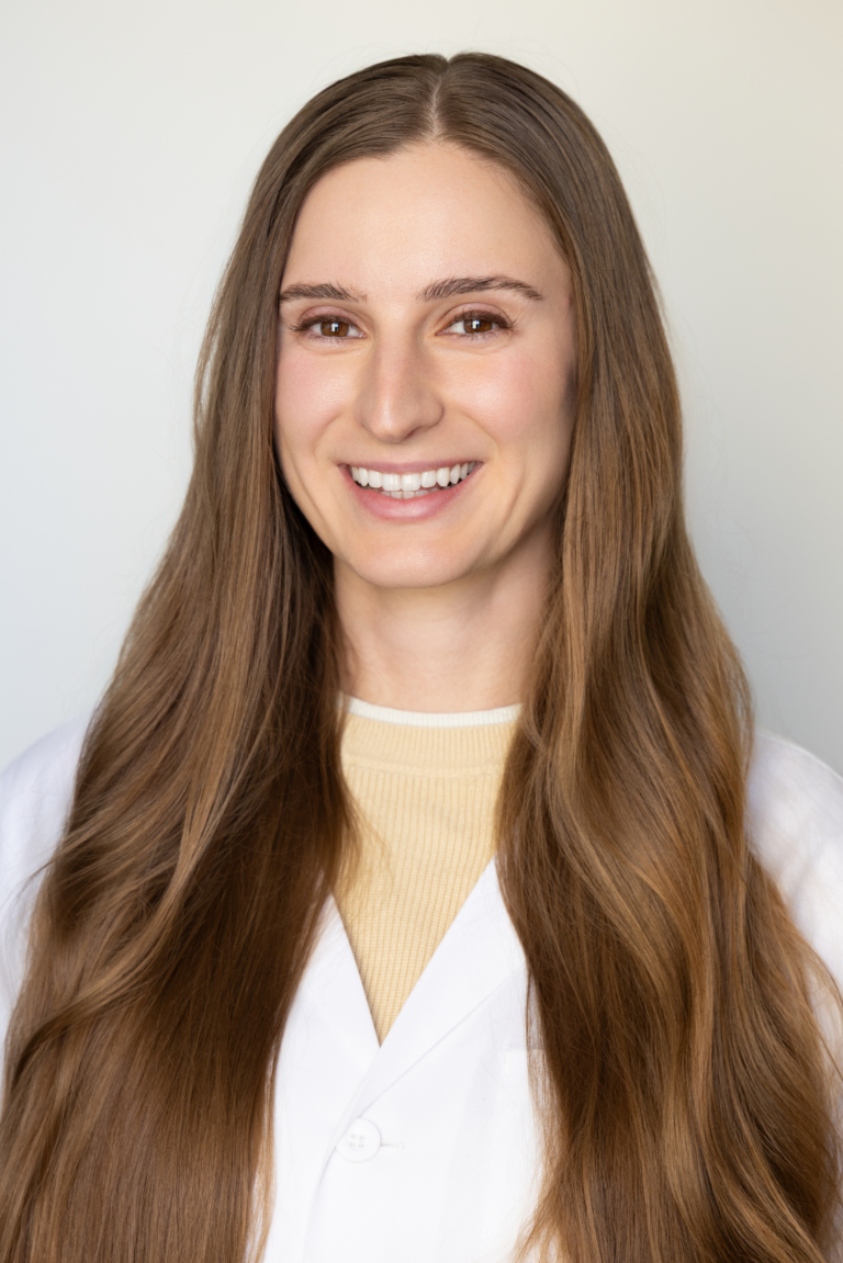 Portrait of Huntington Hospital Employee Maria Mank